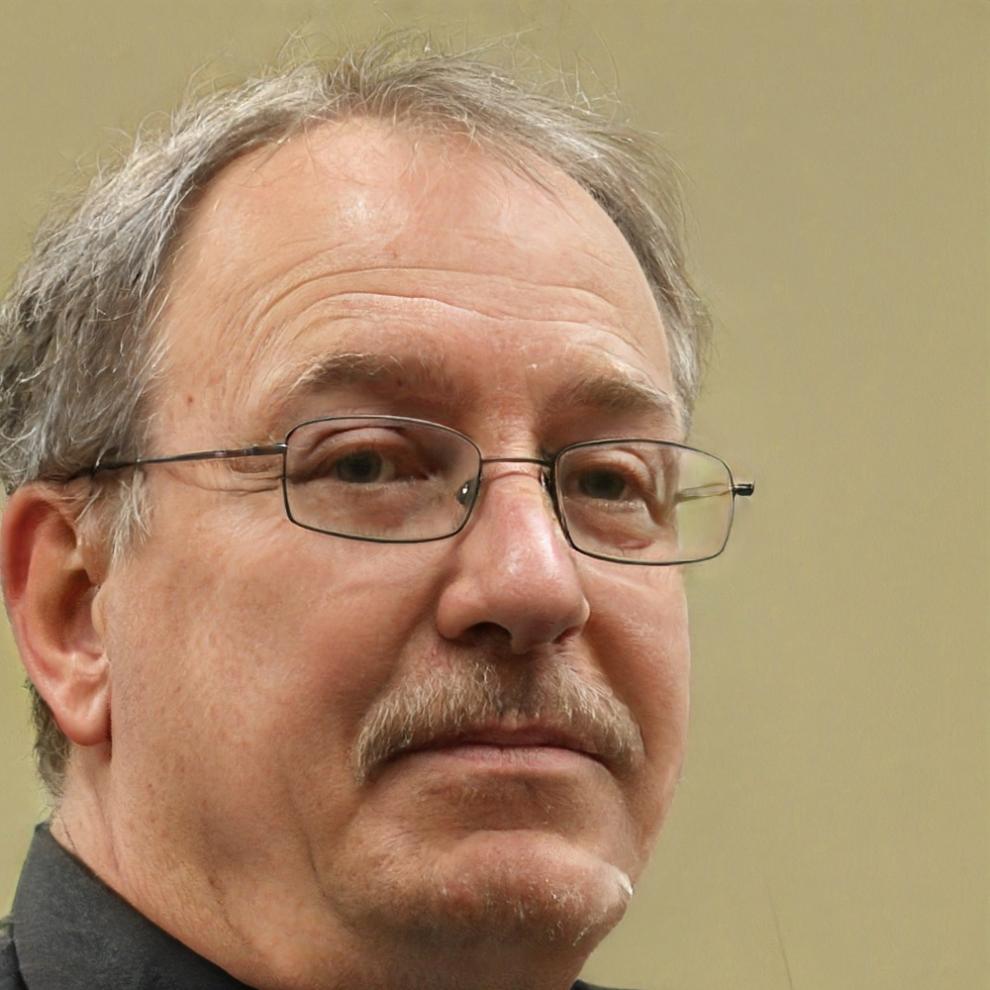 Karim Essam, Senior Performance Engineer specializing in mobile app optimization